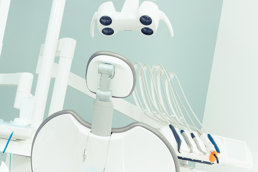 Ile zarabia lekarz dentysta?