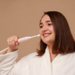 Jak działa soniczna szczoteczka do zębów?